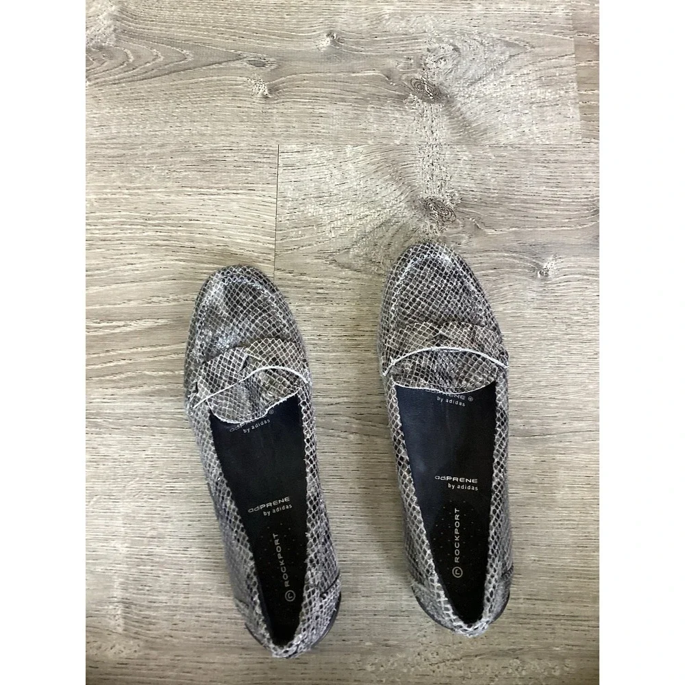 Rockport Slip On Loafers Womens Size 7.5 M Snakeskin Gray Shoes K58563